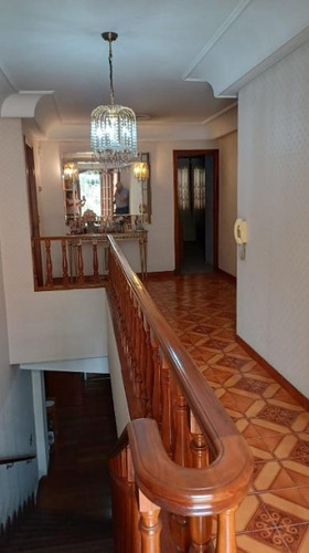 Casa En Villa Del Parque 7 Ambientes