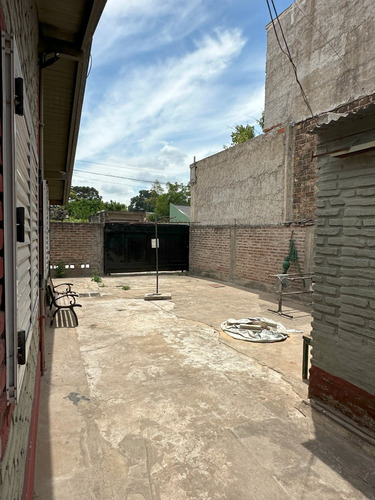 Casa En Virrey Del Pino A Pasos De Ruta 3