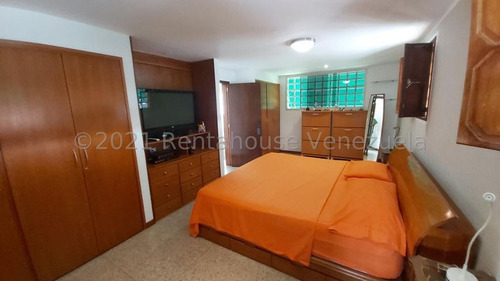 Imagen 9 de 14 de Casa En Venta En Cumbres De Curumo 22-3768 Carolina Fermoso 0424-2083128