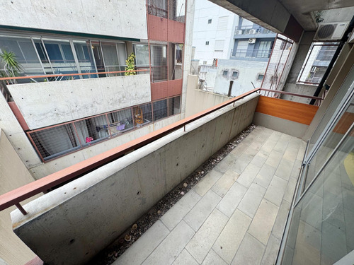 Dos Ambientes Con Cochera En Venta En San Fernando