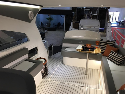Imagem 7 de 11 de Triton 350 Ht Ano 2018 - Ñ Focker Phantom Sessa Nx Solara