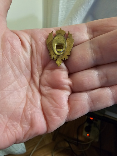 Pin Antiguo Emblema Requete Guerra Civil Española (Usado)