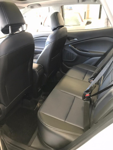 Chevrolet Tracker Premier New 9- Fym
