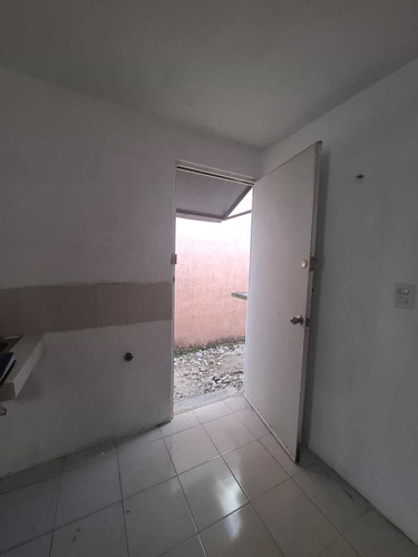 Renta Casa 1 Recamara 1 Baño En Caucel, Merida, Yucatan