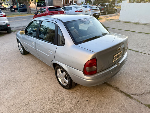 Chevrolet Corsa 1.6 Classic Gls
