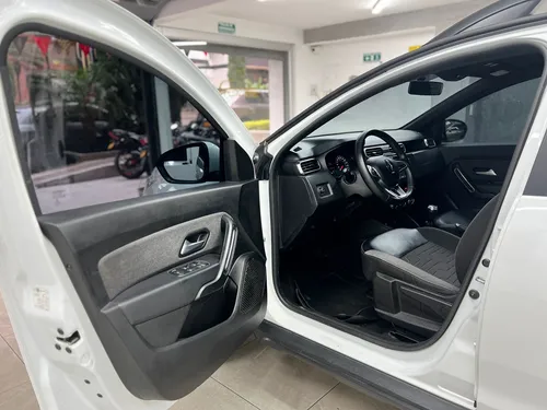 Renault Duster Intens MT 1.3 Turbo 4x4 2023