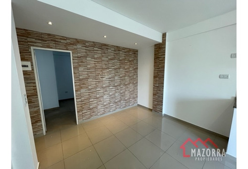 Imagen 4 de 8 de Departamento En Venta - Caseros Centro
