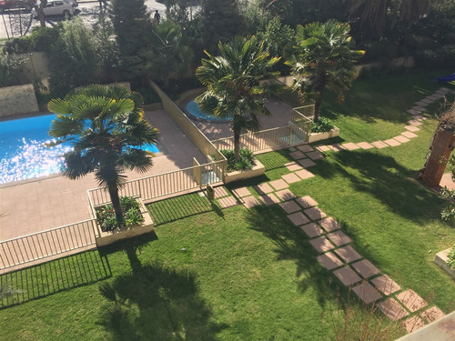 Departamento En Arriendo De 2 Dorm. En Las Condes / Bali Hai