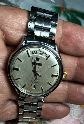 Vendo.  Clásico Reloj Millon Automático Suizo 