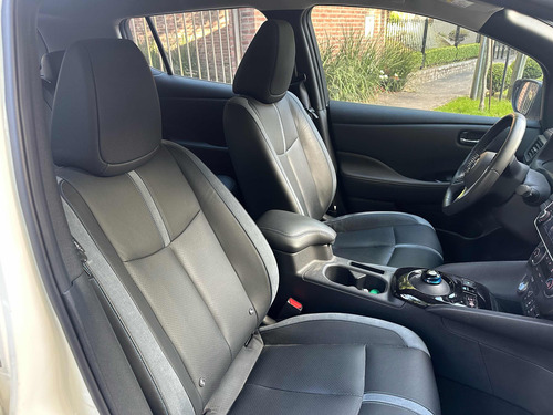 Nissan Leaf Exclusive