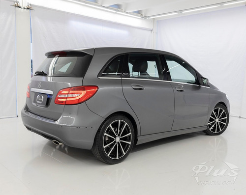 Imagem 8 de 15 de Mercedes-benz Classe B 200 1.6 Turbo Sport
