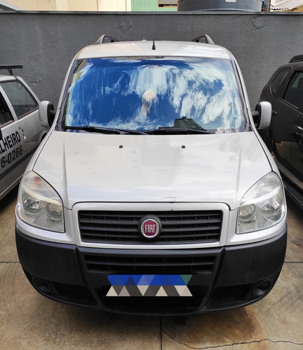 Fiat Doblo 1.8 16v Essence Flex 5p