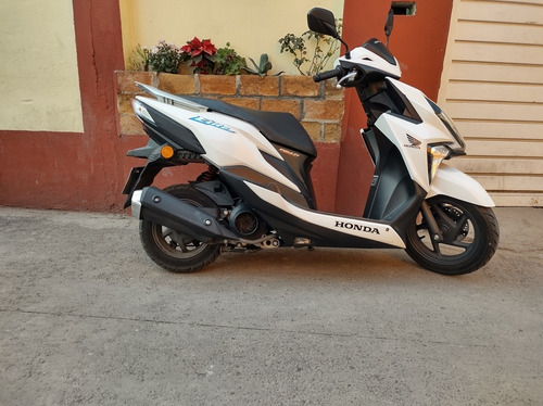 Imagen 1 de 5 de Honda Elite