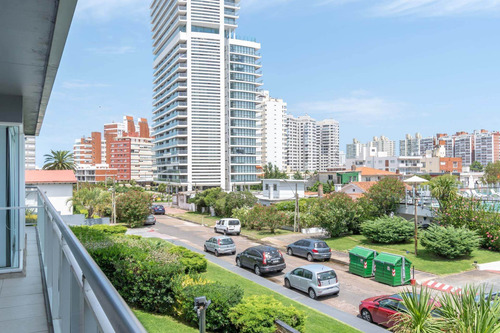 Venta Departamento 3 Domitorios En Playa Brava