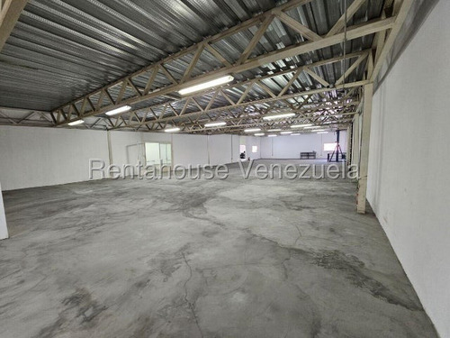 Galpón En Alquiler San Agustin, Centro, Nuevo Circo Mls 25-18530