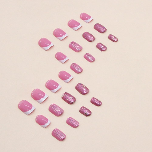 24 Piezas De Prensa Corta En Las Uñas Cuadradas Lindas Uñas