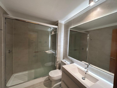 Semi-nuevo Dpto Con 2d / 2b N C/patio, Incluye Estac. Y Bod.