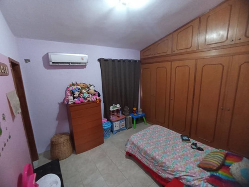 Imagen 13 de 14 de Town House En Venta En El Parral Res Costa Azul