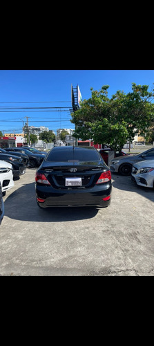Hyundai Accent 2012 De Magna Motors