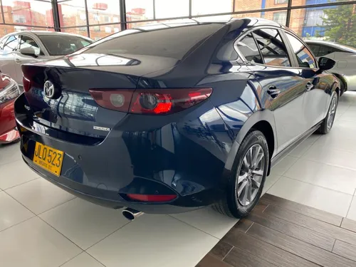 Mazda 3 2.0 Touring