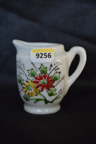 9256 Mini Leiteira De Boneca Déc 70 Porcelana