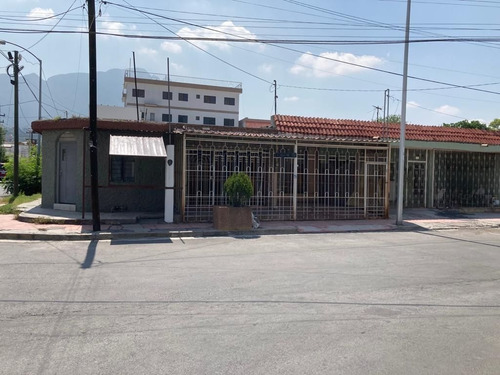 Imagen 1 de 3 de Terreno Comercial En Venta En Zona Cumbres