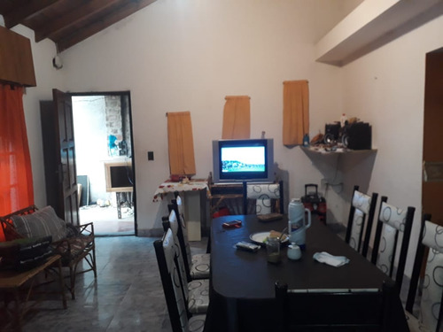 Casa 3 Amb En P.b +depto 2 Amb Pa.