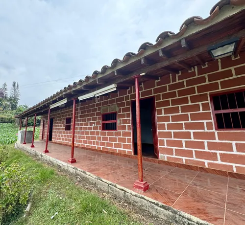 Linda Casa Finca Campestre En Venta El Carmen De Viboral
