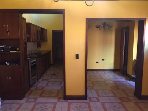 Imagen 10 de 23 de Inmobiliaria Comodoro - Casa De 3 Dormitorios, 2 Baños Pefeto Estado Y Mb Ubiaciómc
