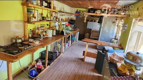 Casa En Venta De 4 Dorm. En Colbún