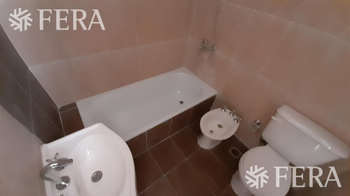 Imagen 5 de 25 de Venta De Departamento 2 Ambientes Con Patio En Wilde (22275)