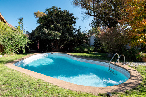 Casa Gran Espacio Y Jardin, Sector Con Seguridad .