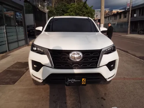 Toyota Fortuner 2.8 At Diesel - 2023