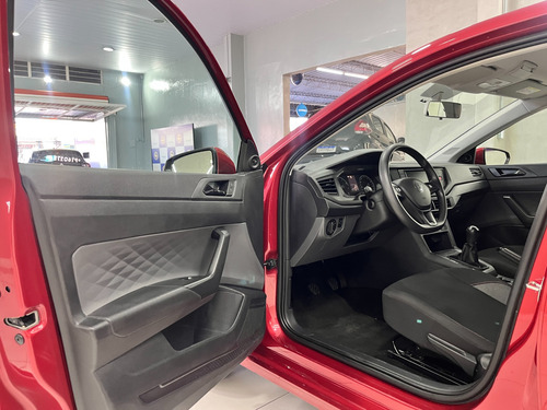 Volkswagen Polo 1.0 MPI MANUAL