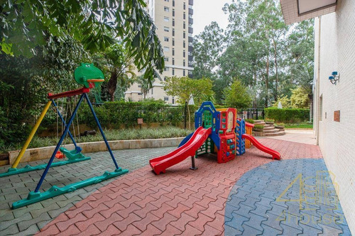 Imagem 26 de 30 de Villaggio Panamby Na R. Itapaiúna. Apartamento À Venda, 265 M², Varanda, 2 Suítes, 4 Vagas E Lazer Completo. Alto Padrão E Fino Acabamento. Panamby - Ap2717