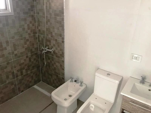 Imagen 10 de 13 de 2 Ambientes - Estrenar - Cochera - Oportunidad - Moron