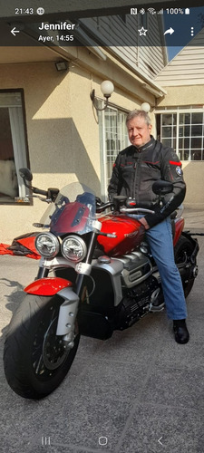 Moto Como Nueva Sin Caídas, Ni Rayas, Impecable , 2500cc