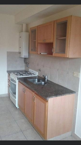 Imagen 6 de 10 de Se Vende Hermoso Departamento Con Balcón. Zona Abasto. Ideal Inversión. Oportunidad.