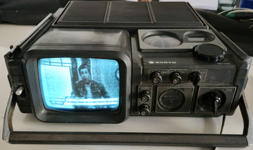 Tv Con Radio Sanyo 5-t510r Objeto De Colección, Funcionando! (Usado)