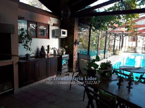 Casa 5 Dormitorios Con Piscina