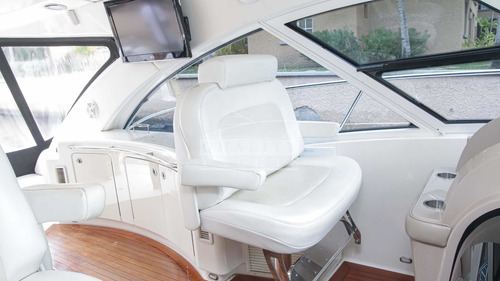 Imagen 5 de 10 de Yate Sea Ray 55