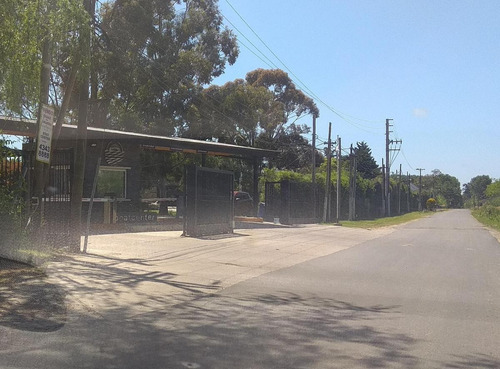 Imagen 3 de 3 de Lote En Barrio Cerrado Náutico Con Amarra Propia - Boat Center