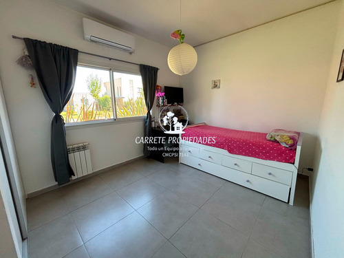 Oportunidad! Casa En Venta 4 Ambientes. Barrio San Eduardo. Pilar.