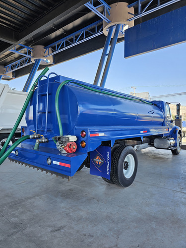 International 4300 Modelo 2013 Pipa De Agua 10,000 Litros