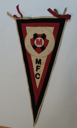 Banderin De Paño Antiguo ,del Club Misiones ,casa Sanz.