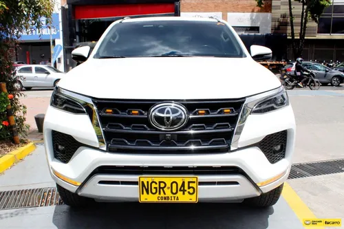Toyota Fortuner Srv 2023