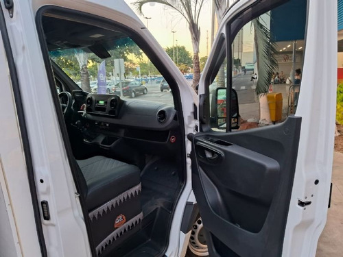 Mercedes-Benz Sprinter Furgão 2.2 Cdi 416 Longo Teto Alto 10,5m3 5p 6 marchas