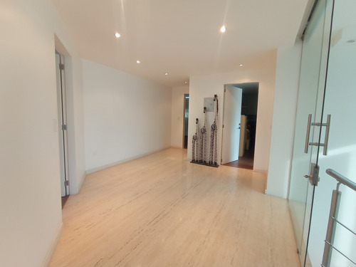 Imagen 9 de 30 de Vendo Casa 400m2 5h/7b/6p Colinas De Vista Alegre 0666