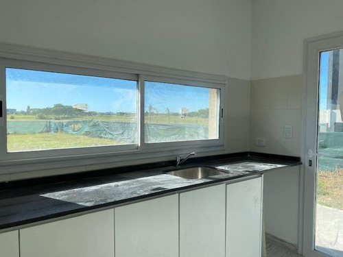 Imagen 8 de 30 de Casa En Venta Ubicado En El Cantón Golf, Escobar, G.b.a. Zona Norte