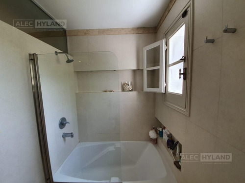 Imagen 29 de 29 de Casa 7 Ambientes En Venta - Acas.-vias/libert.